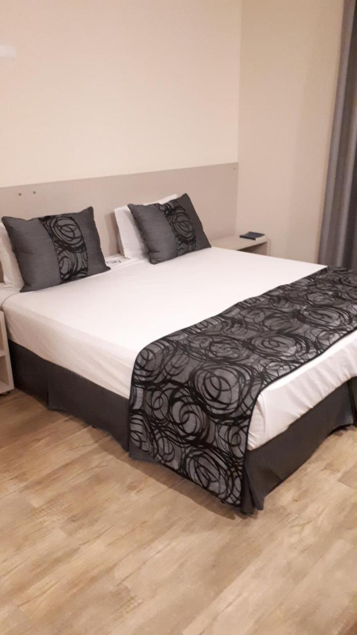 Summit Suites Hotel Cacapava Esterno foto