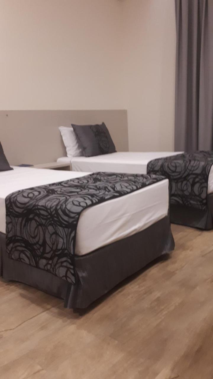 Summit Suites Hotel Cacapava Esterno foto