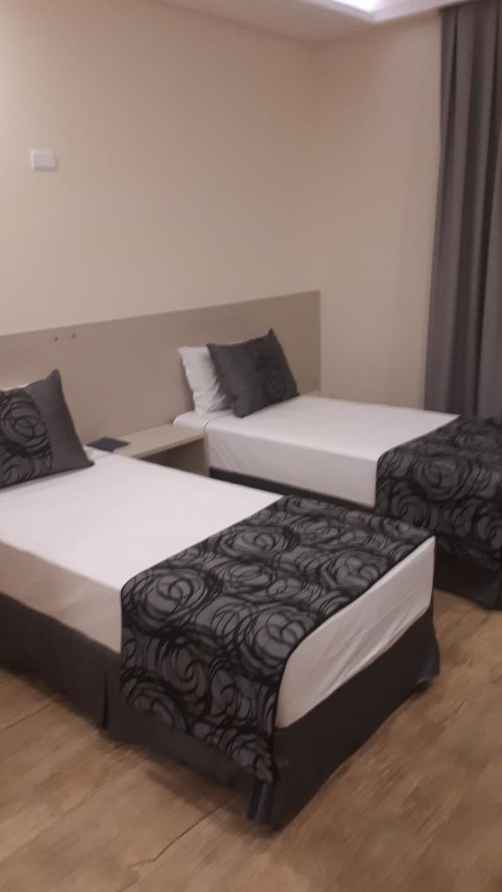 Summit Suites Hotel Cacapava Esterno foto
