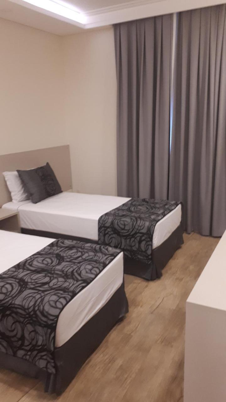 Summit Suites Hotel Cacapava Esterno foto