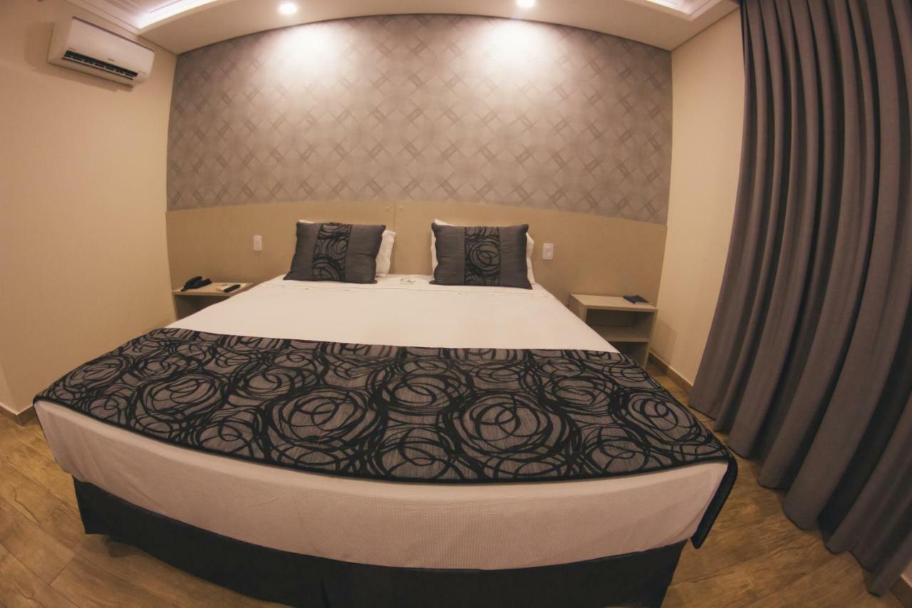 Summit Suites Hotel Cacapava Esterno foto