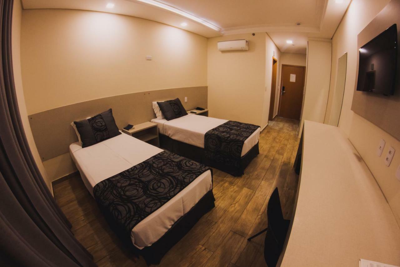 Summit Suites Hotel Cacapava Esterno foto