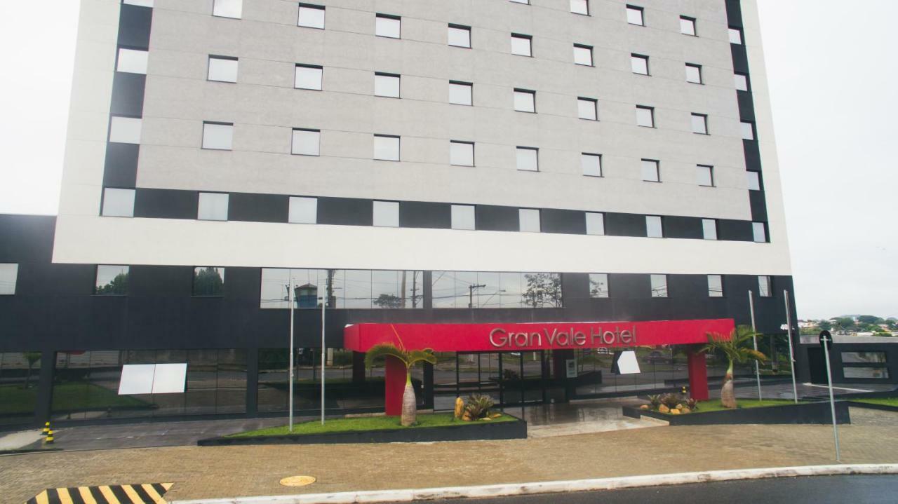 Summit Suites Hotel Cacapava Esterno foto