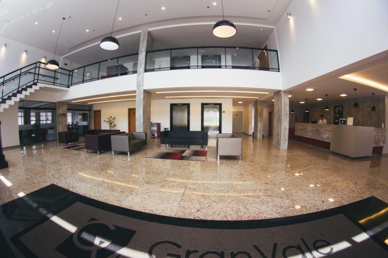 Summit Suites Hotel Cacapava Esterno foto