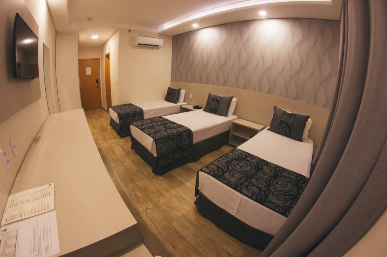 Summit Suites Hotel Cacapava Esterno foto