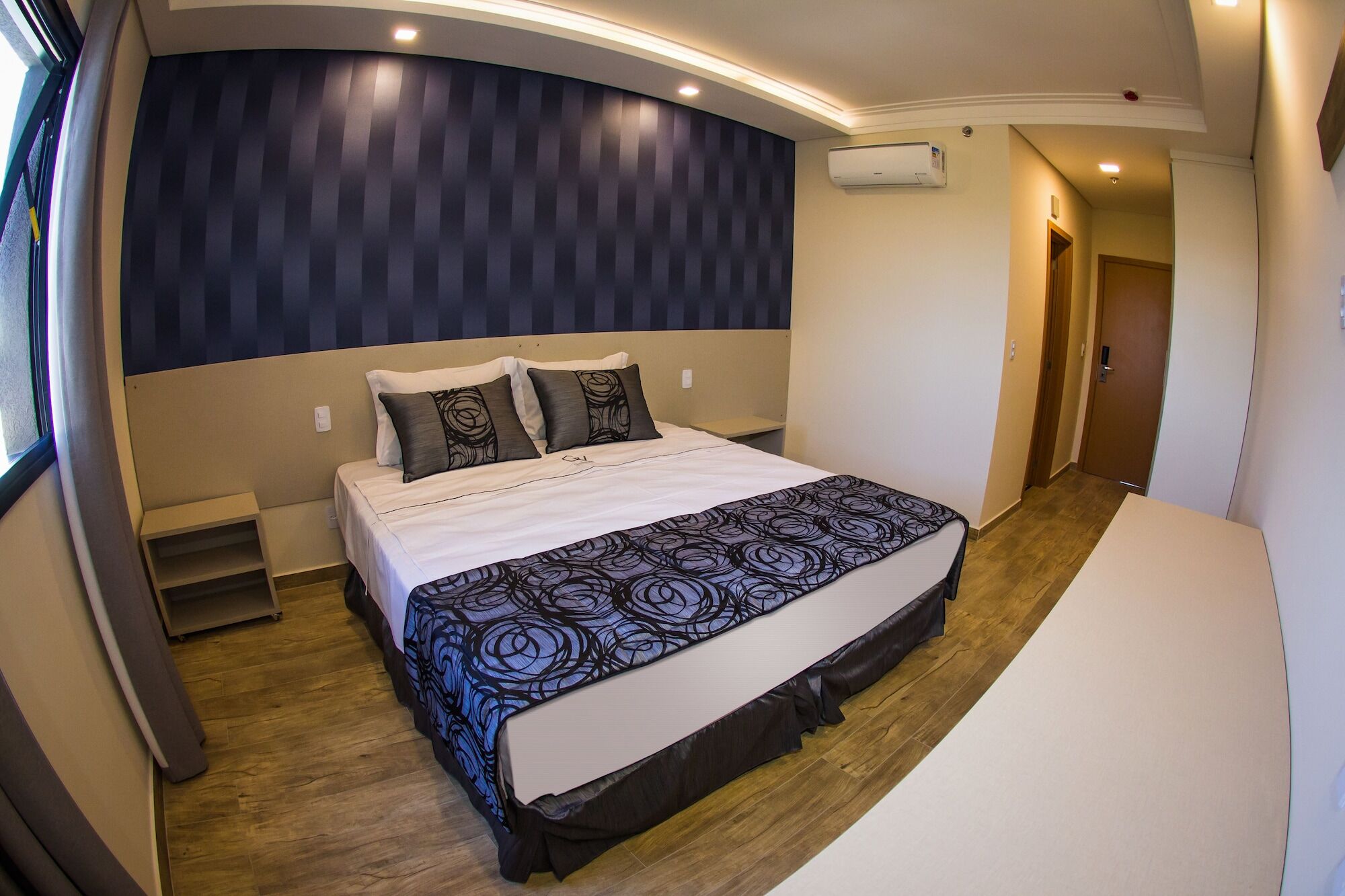 Summit Suites Hotel Cacapava Esterno foto